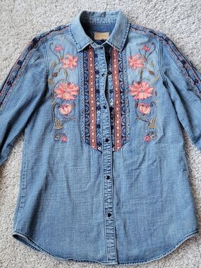 Sundance Driftwood Womens XS S  Embroidered  Denim Snap Front Shirt